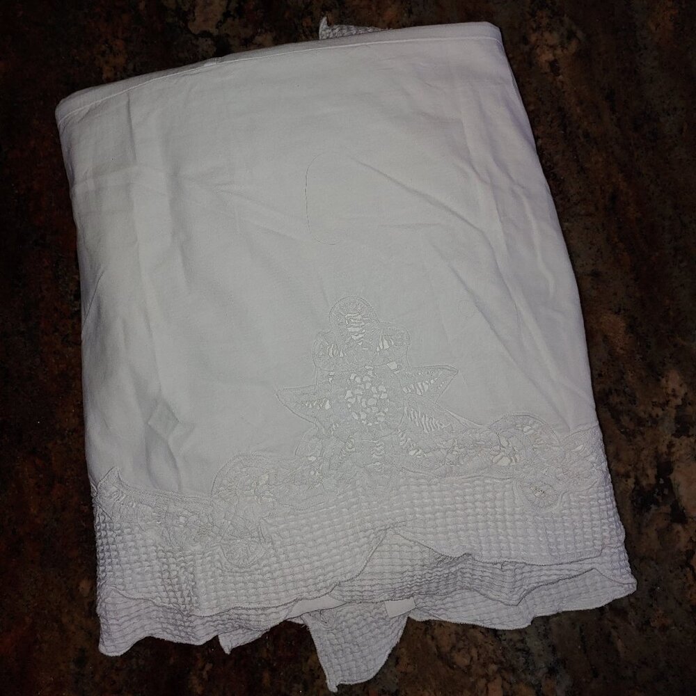 Peking Handicraft Battenberg Lace Waffle Weave White Bed Skirt 13" drop